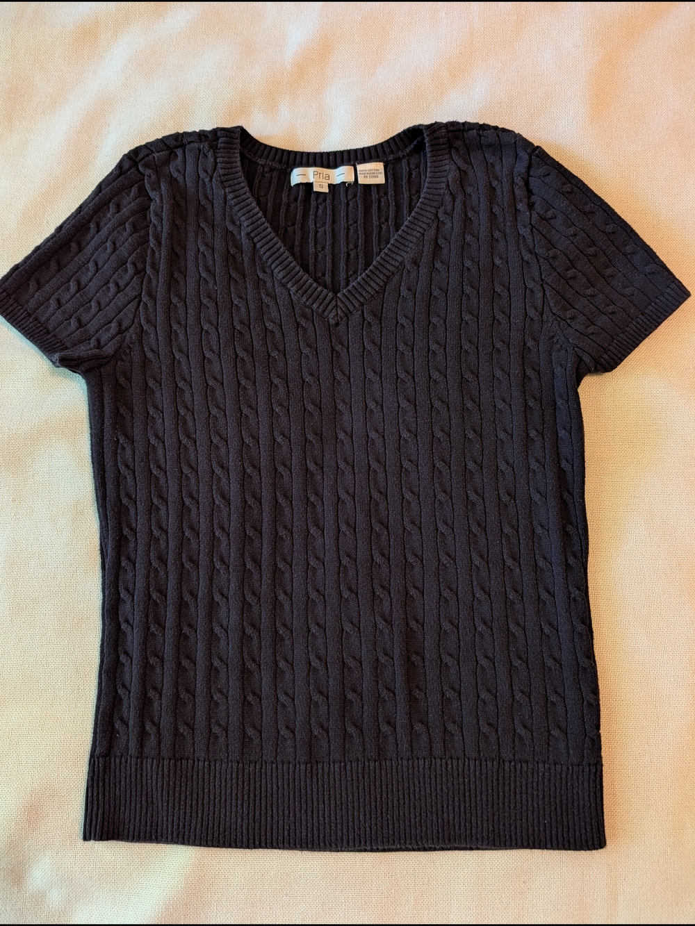 Women’s Short-Sleeve Cable Knit V-Neck Sweater - Black
